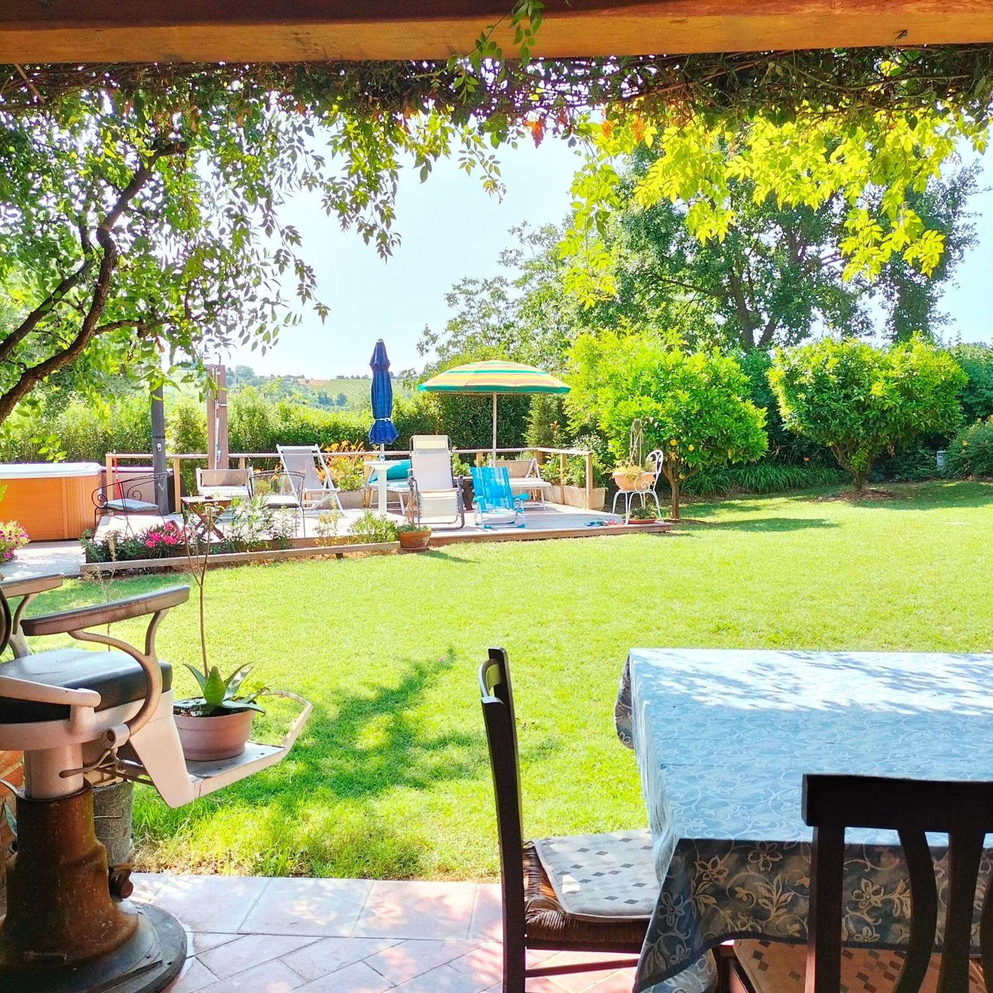 Ca' Dei Gelsi B & B Coriano Exteriér fotografie